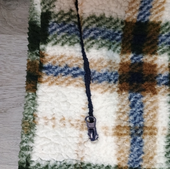 Marissa Olivia New York Sherpa plaid zip up vest size L - Picture 2 of 8